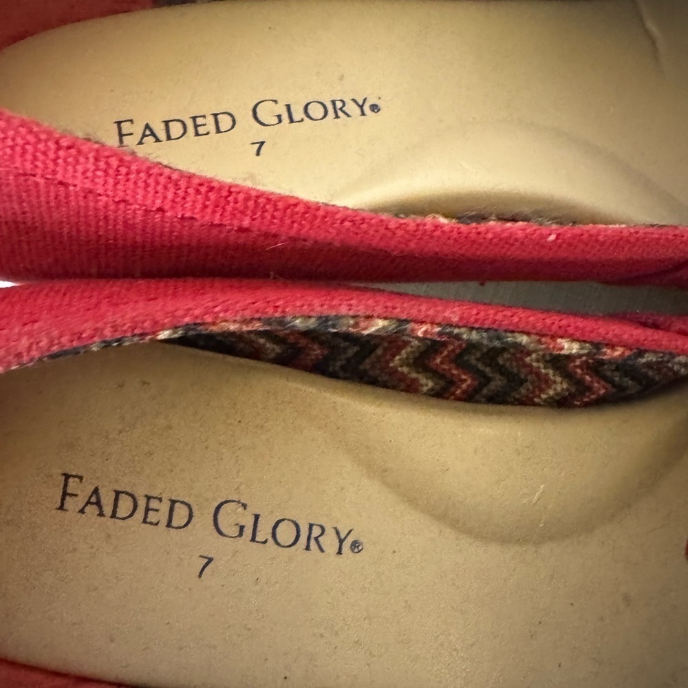 Faded Glory Women's Red Peep Toe Shoes Size 7 Fast Shipping Y2K Vintage - Picture 11 of 16